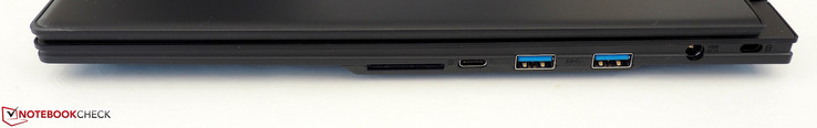Destra: SD card reader, Thunderbolt 3, 2x USB-A 3.0, DC-in, Kensington Lock