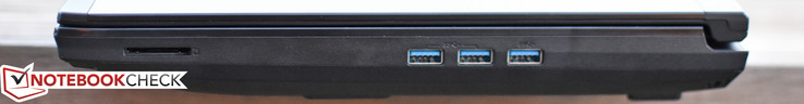 destra: Lettore di schede, USB 3.1 x 3