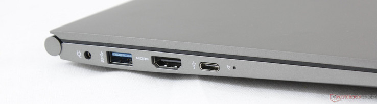 Sinistra: adattatore AC, USB 3.0, HDMI, USB 3.0 Type-C Gen. 1