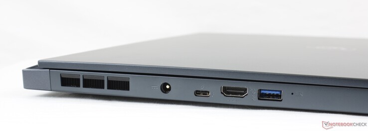 A sinistra: Alimentazione, USB-C + Thunderbolt 3, HDMI 2.0, USB-A 3.2 Gen. 2