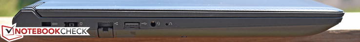 Lato Sinistro: porta Kensington Lock, porta ricarica, Gigabit Ethernet, USB 2.0, 3.5 mm combo audio (cuffie), Lenovo OneKey Recovery
