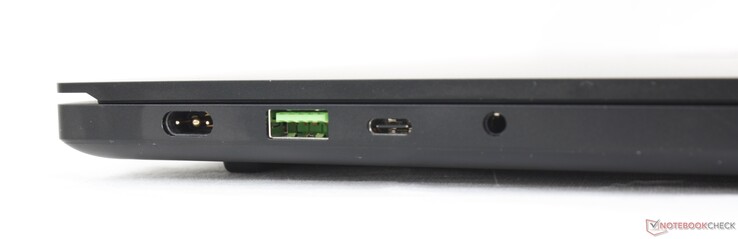 A sinistra: adattatore AC, USB-A 3.2 Gen. 2, USB-C 3.2 Gen. 2 con DisplayPort 1.4 e Power Delivery, audio combo 3.5 mm