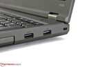 Lenovo ha equipaggiato ogni lato con 1x USB 3.0 ed 1x USB 2.0.