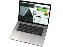 Apple MacBook Pro 15 (Late 2016, 2.6 GHz)