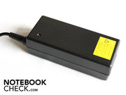 L'adattatore di corrente da 65 Watt è sottodimensionato per il notebook.