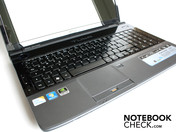 La tastiera sfrutta tutta l'ampiezza del notebook.