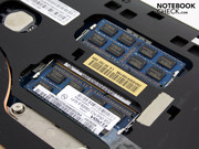 Due slot RAM accolgono quattro gigabyte di RAM DDR3.