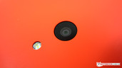La fotocamera principale del Nokia Lumia 1320 ha una risoluzione da 5 MP (2592x1936 pixels).