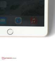 Però, Apple chiede un prezzo molto più elevato rispetto all'iPad Mini Retina.