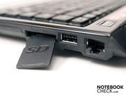 Un'ulteriore porta USB, un lettore di memorie e connessione di rete RJ-45