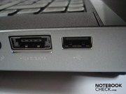 eSATA/USB 2.0 combo ed USB 2.0 a destra