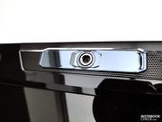 Una webcam da 2 Megapixel è integrata nella cornice dello schermo.