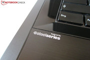 La tastiera è progettata in collaborazione con SteelSeries.