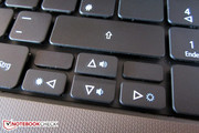 Tipico di Acer: Le frecce direzionali sono troppo piccole.
