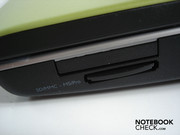 Lo slot 32mm ExpressCard ed il lettore SD/MMC + MS/Pro sono a destra