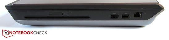 Lato : Slot-in drive, card reader 9 in 1, 2x USB 3.0, RJ-45 Gigabit LAN