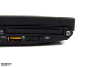Una porta USB 2.0 alimentata sulla parte anteriore del lato sinistro.