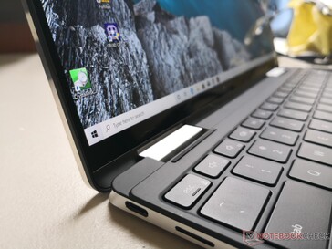 Touchscreen Edge-to-edge Gorilla Glass 5 con supporto penna su tutte le SKU