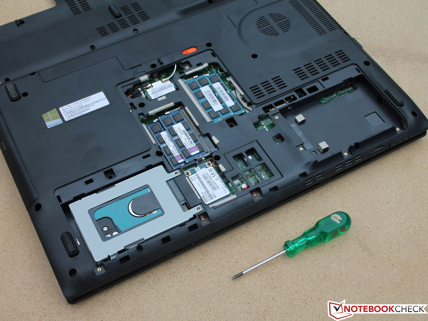 Жесткий для aspire. Acer Aspire v3 772g. Ноутбук Acer Aspire v3-772g 17.3'. Acer Aspire 3 a315 разъем m2 SSD. Acer Aspire 3 772g.