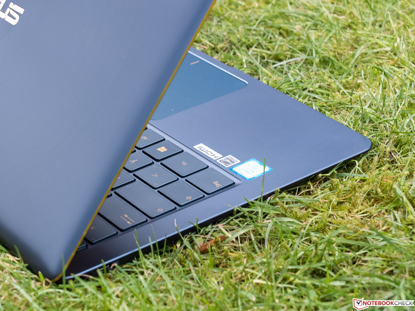 Broonel Black Laptop Cover For ASUS ZenBook 3 Deluxe UX490UA 14