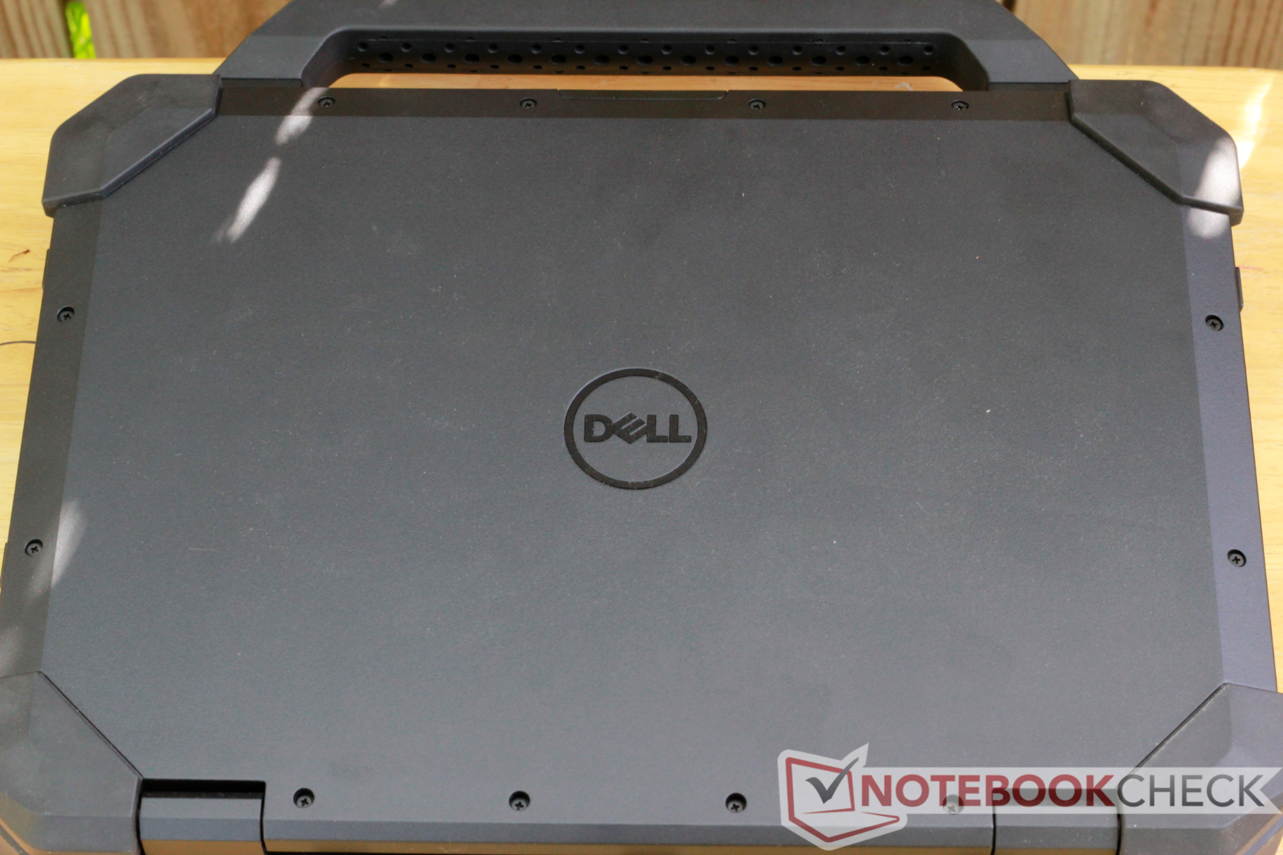 Recensione del Dell Latitude 14 5420: Un portatile così vicino a