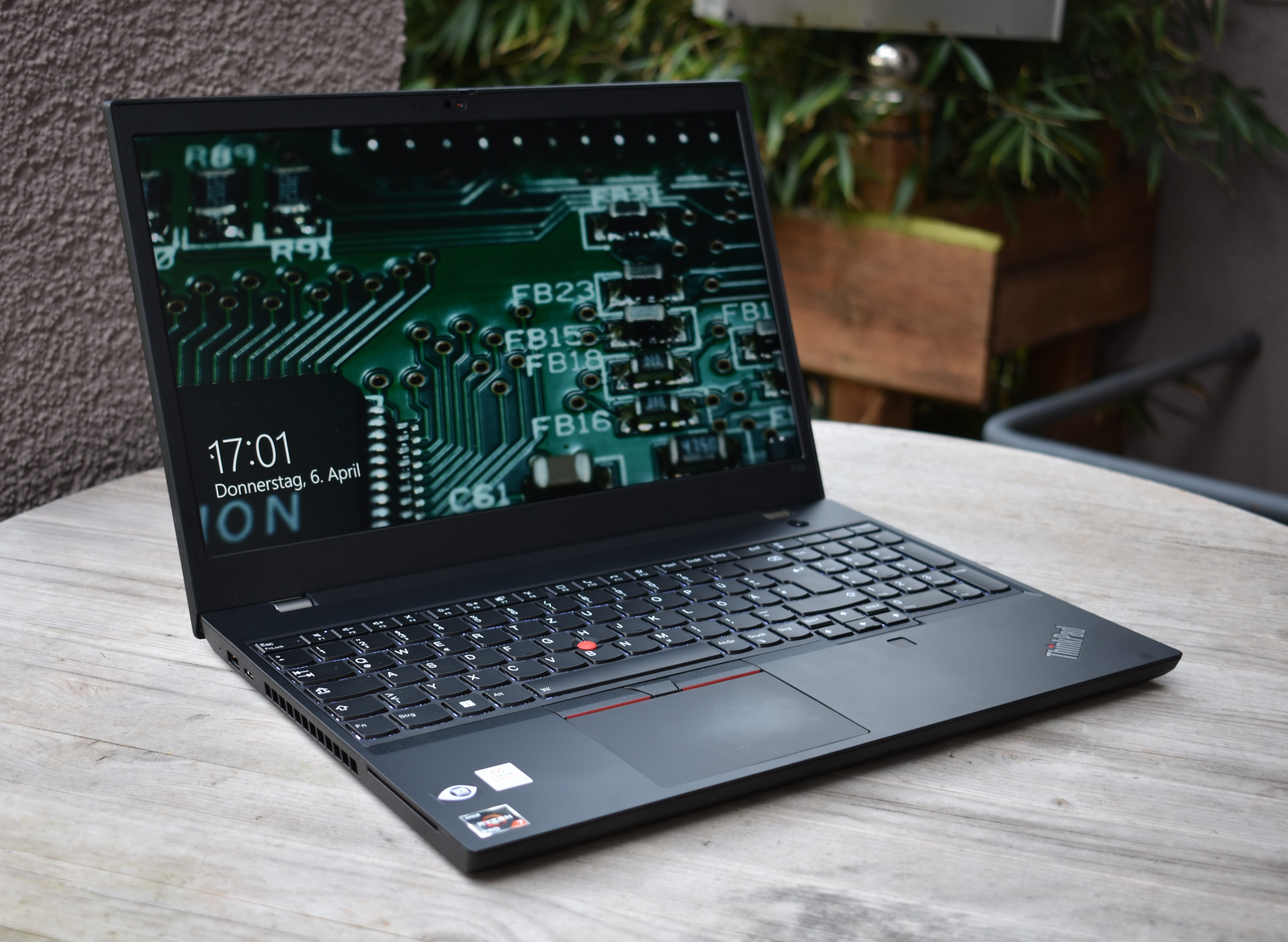 Recensione del portatile Lenovo ThinkPad P15v G3 AMD: una