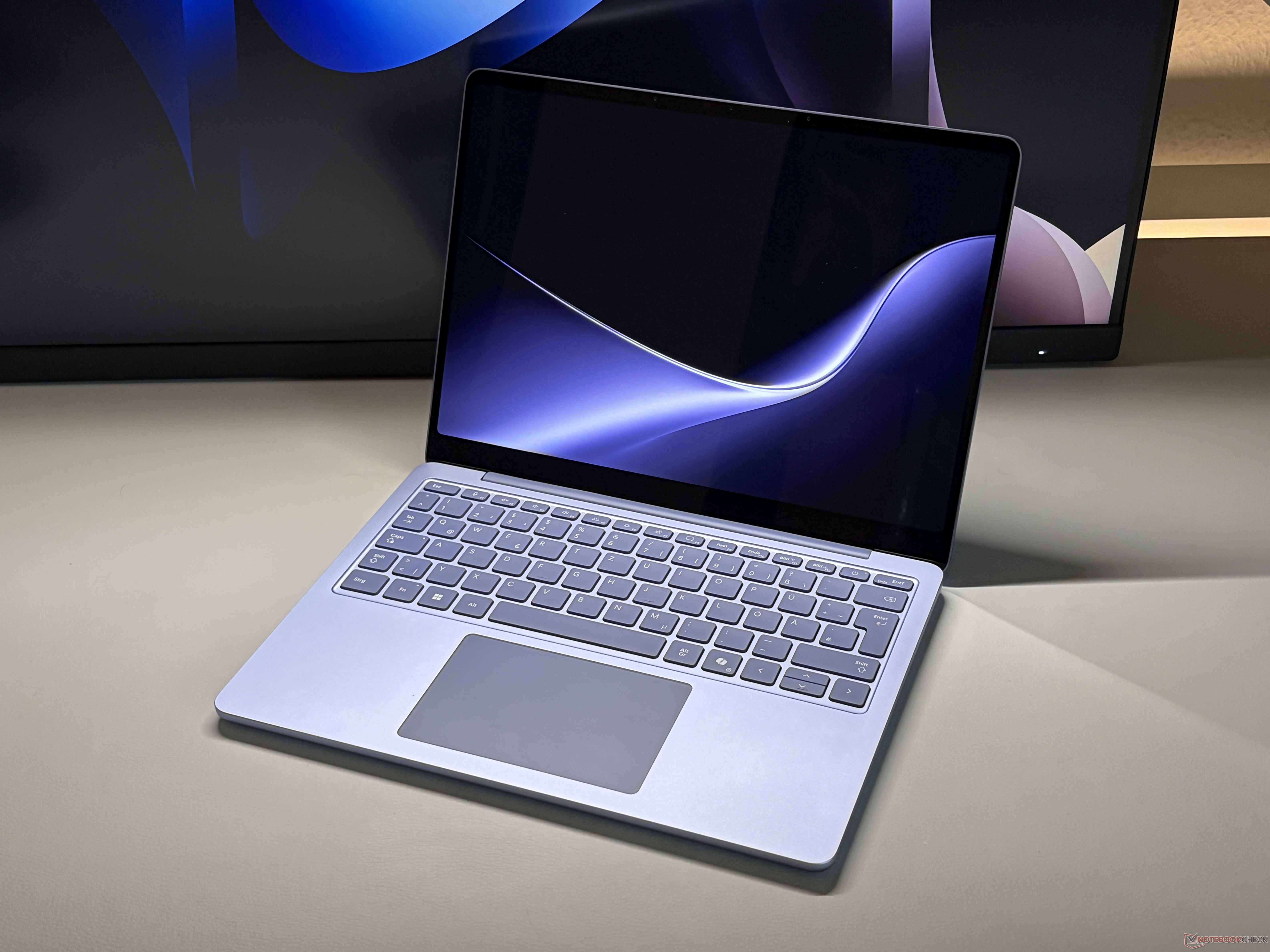 Attualmente in prova: Microsoft Surface Laptop 13, purtroppo ancora con ...