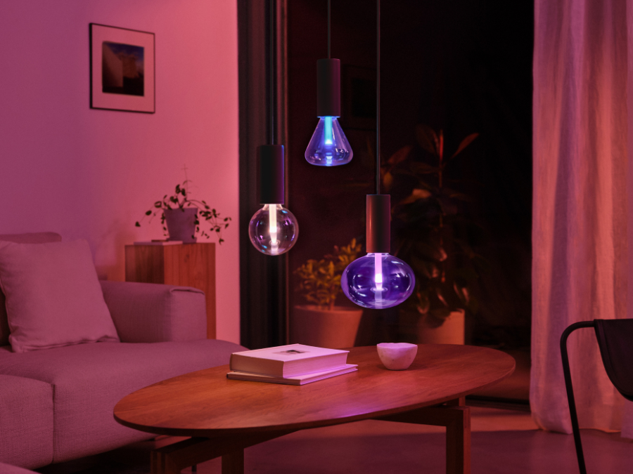 Philips Hue svela nuovi prodotti, tra cui la lampada da tavolo portatile Go  con una durata della batteria fino a 48 ore -  News