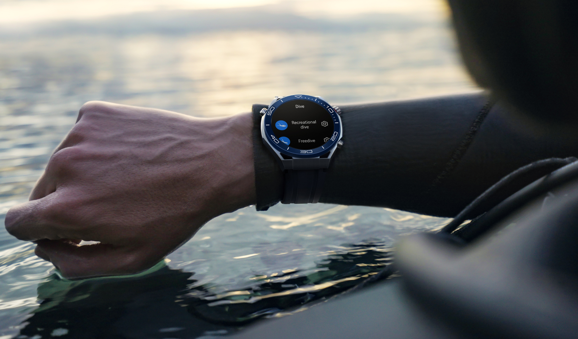Il Huawei Watch Ultimate viene lanciato a livello globale come nuovo  smartwatch di punta adatto ai subacquei -  News