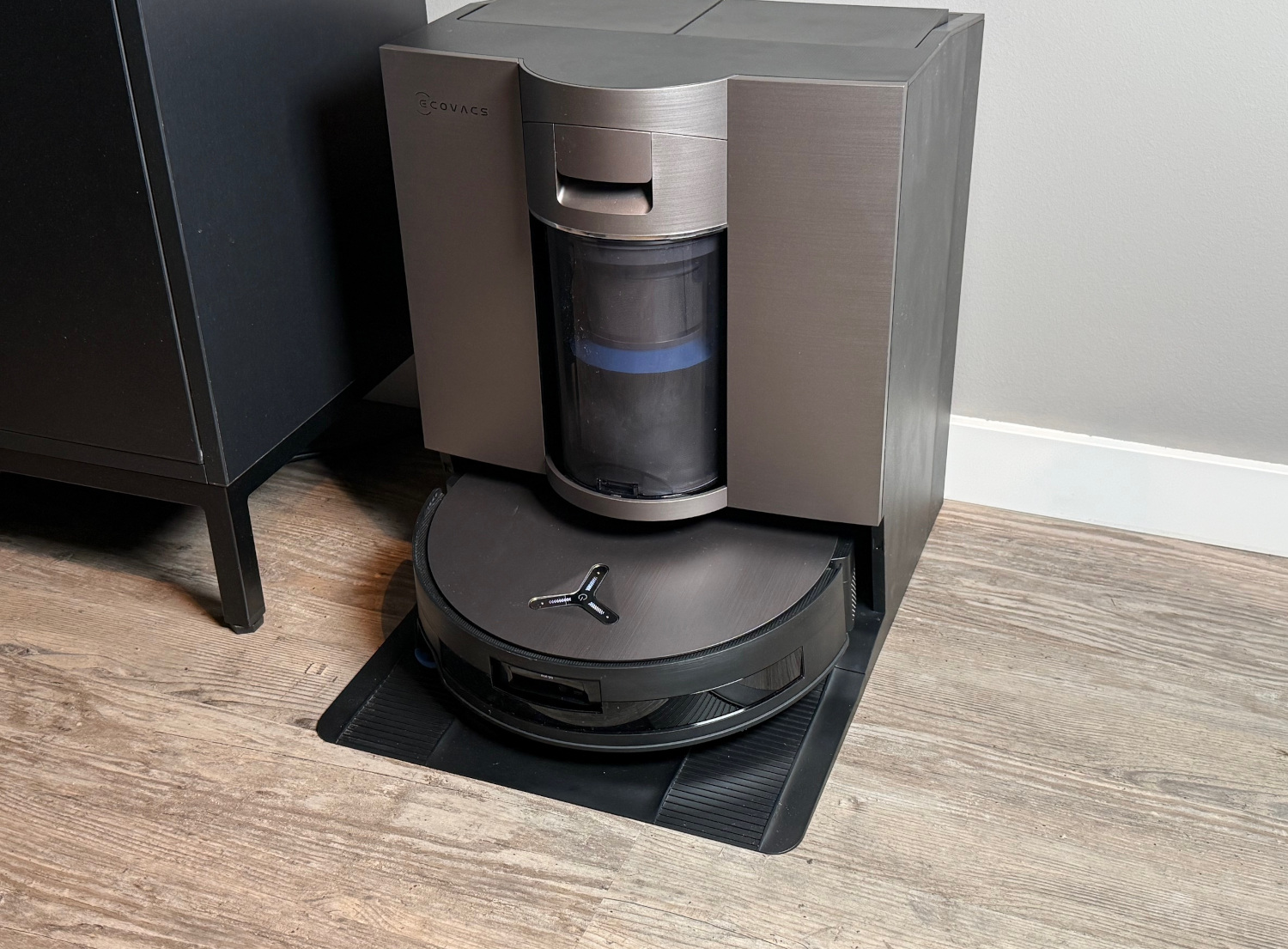 ECOVACS Robot Lavapavimenti e Aspirapolvere DEEBOT N20 PRO Plus, 8000