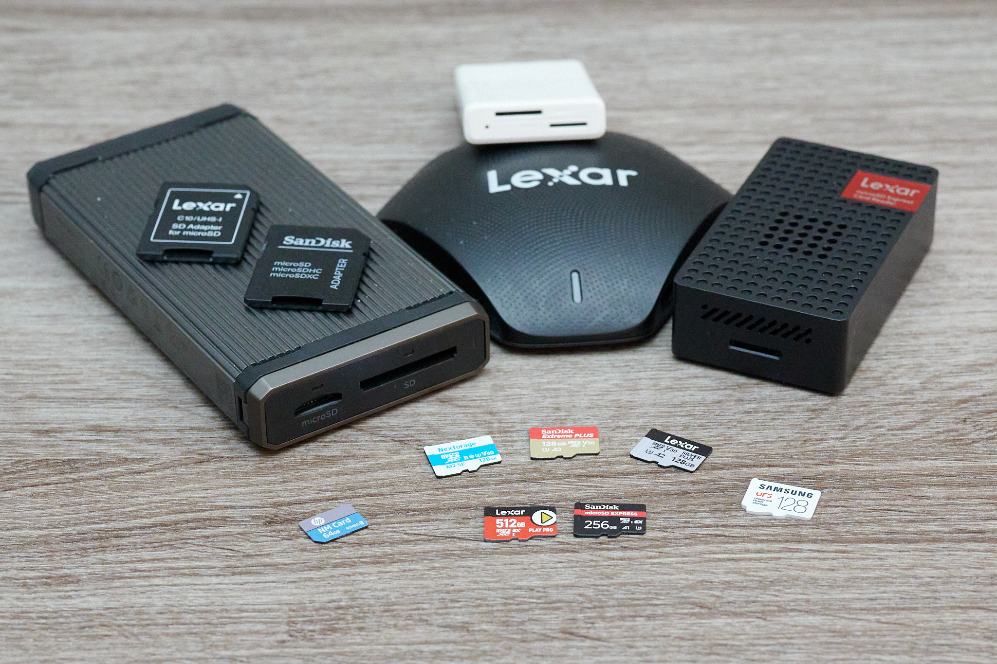 Lettore Di Schede Lexar MicroSD Con Connettore Lightning Per IPhone/iPad – Nuovo