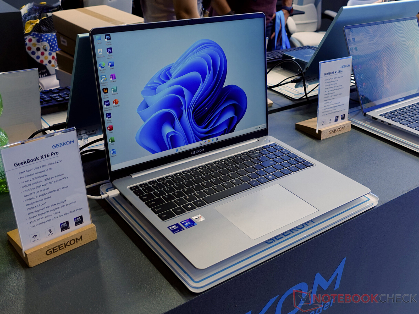 GEEKOM fa il suo ingresso nel mercato notebook: tutte le novità dei nuovi GeekBook X14 Pro e X16 Pro presentati a IFA 2025