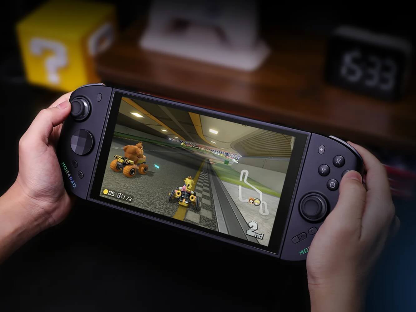 I Joy-Con M12S di Mobapad migliorano la presa, come dimostra il nostro test.