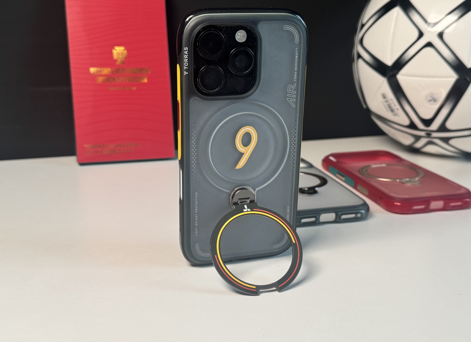 Recensione della custodia Torras Ostand Q3 Air Football Limited