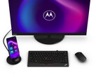 Il Motorola Moto G100 può essere facilmente collegato a un monitor per poi offrire una speciale modalità desktop.