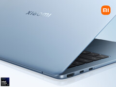 Il Panther Lake Xiaomi Book Pro 14 è dotato di una batteria da 72Wh. Nella foto: un'immagine promozionale del portatile che ne mostra il lato.