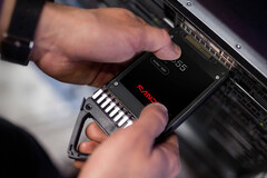 Un SSD aziendale SanDisk. I prezzi delle memorie flash hanno subito ripetuti aumenti nel corso dell’ultimo anno.