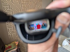 Xreal One Pro collegato a MacBook Air