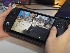Il GPD Win 5 viene utilizzato con la batteria da 80 Wh collegata. (Fonte: GPD)