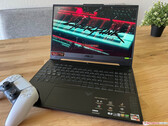 Recensione del portatile Asus TUF Gaming A15 - Un computer economico con RTX 4050 e schermo a 144 Hz