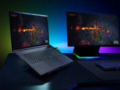 Il portatile da gioco Razer Blade 18 sul desktop (Fonte: Razer PR)