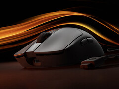Il Gaming Mouse 2 costa circa 31 dollari in Cina. Nella foto: il mouse wireless insieme al suo dongle.