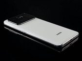 Si dice che lo Xiaomi 12 Ultra avrà la stessa quantità di fotocamere posteriori del suo predecessore, nella foto. (Fonte: Xingye Jiang)