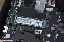 L'SSD M.2 NVMe SSD, con uno slot vuoto