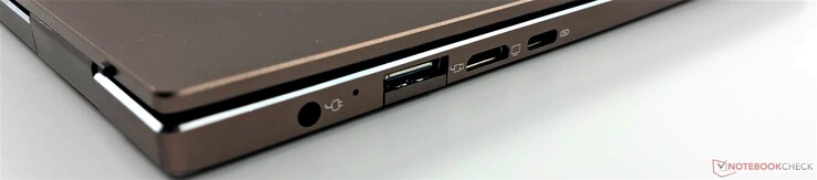 A sinistra: DC in, USB 3.1 Gen 1 (5 Gbps) Type-A, Mini HDMI, USB 3.1 Gen 1 Type-C (con alimentazione e DisplayPort 1.2)