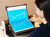 Samsung ha sviluppato un nuovo display pieghevole da 18,1 pollici per computer portatili e tablet. (Fonte: Samsung Display)