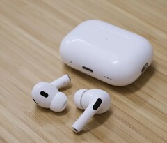 Apple AirPods Pro 2. (Fonte: Jason Capriani/ZDNet)