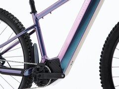 La e-bike Decathlon Rockrider E-EXPL 700 è ora disponibile in un colore viola iridescente. (Fonte: Decathlon)