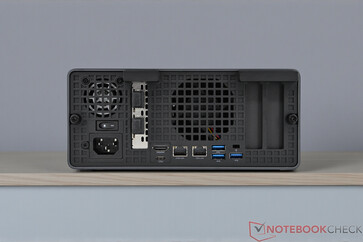 Minisforum MS-02 Ultra - Connessioni sul pannello posteriore