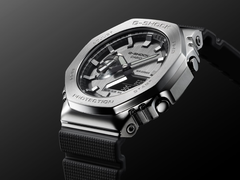 Un primo piano del quadrante della collaborazione Casio G-Shock x Mandalorian.